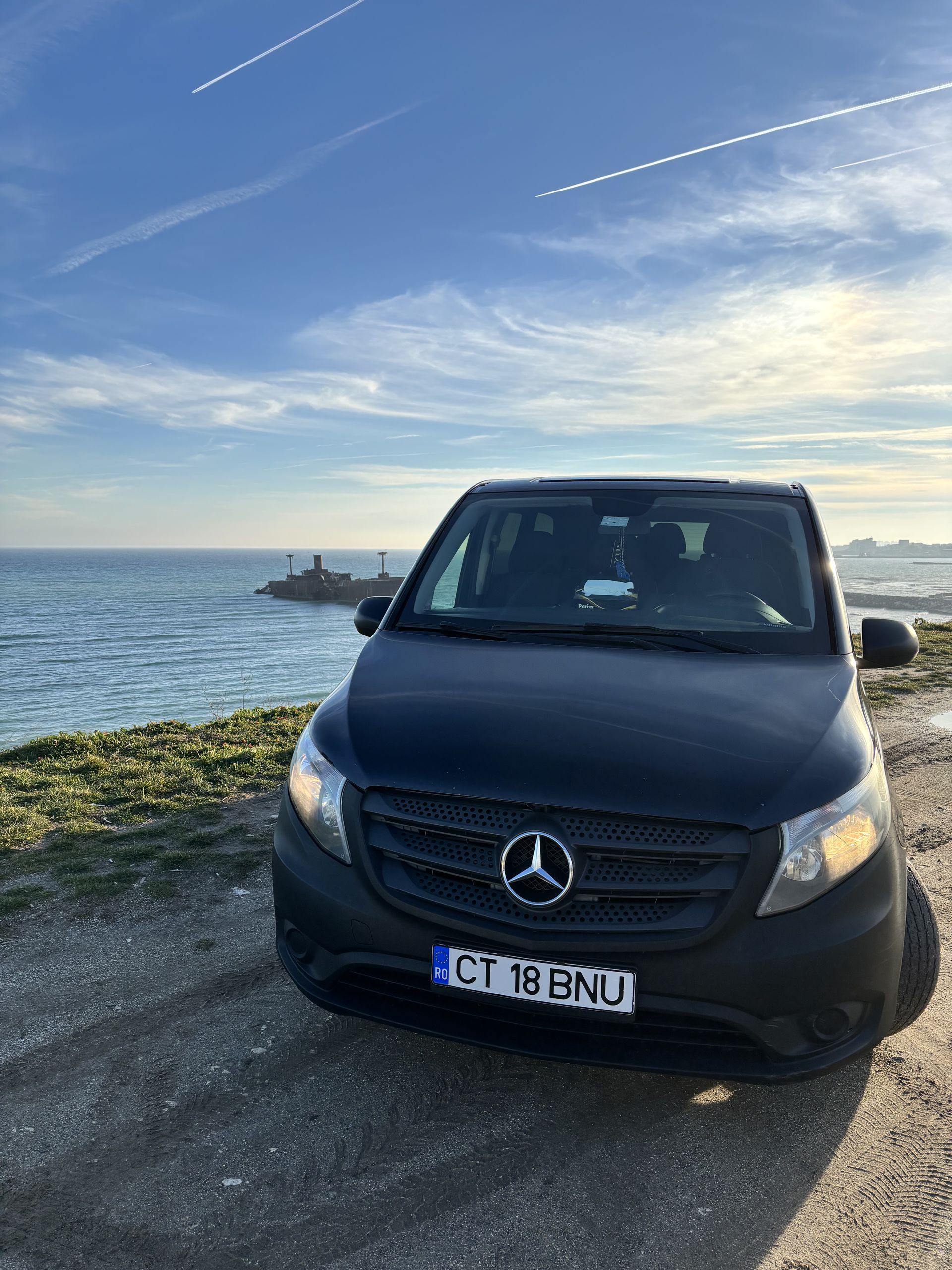 GlobalTransport — Mercedes Vito la malul mării